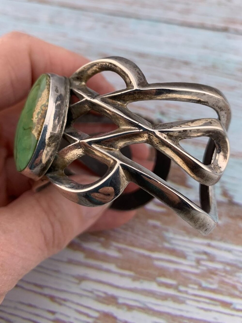 Green Turquoise Sterling Silver Sandcast Native American Cuff Bracelet J1418 - Picture 4 of 9